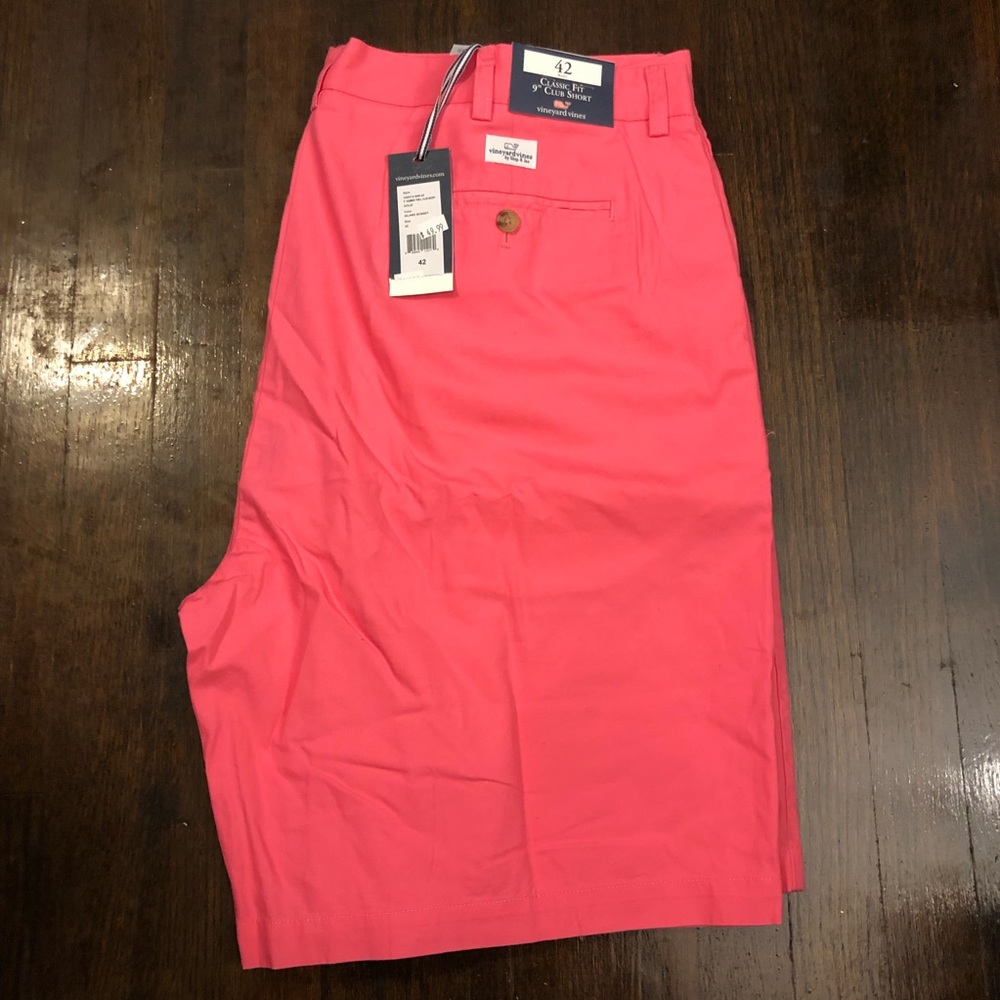 Vineyard Vines shorts